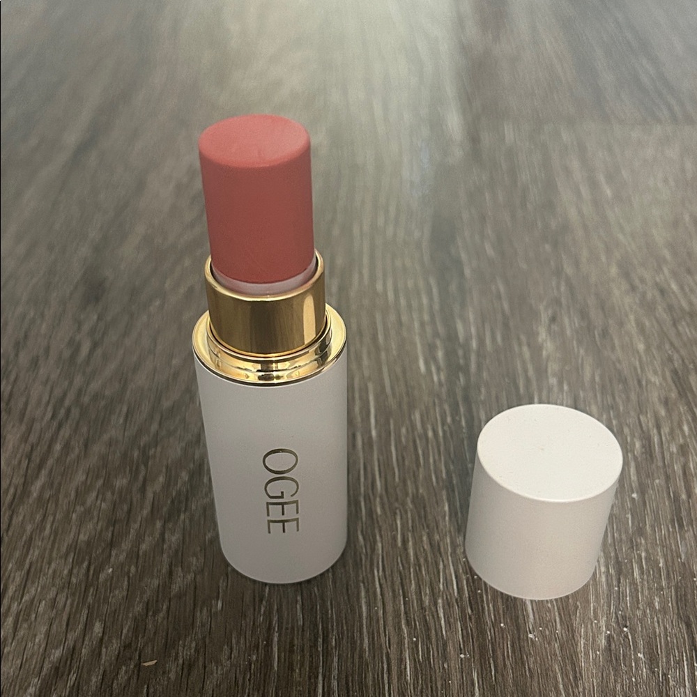 OGEE Hydraganics Sculpted Face Stick in Rose Quartz